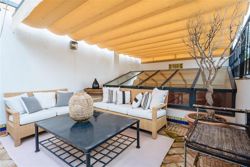 Elegante Casa Con Piscina En Centro Histórico Sevilla